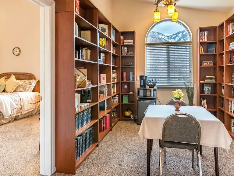 236 S Aileen Way — Photo 21