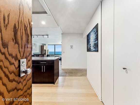 4th image of 155 N Harbor Dr APT 3711