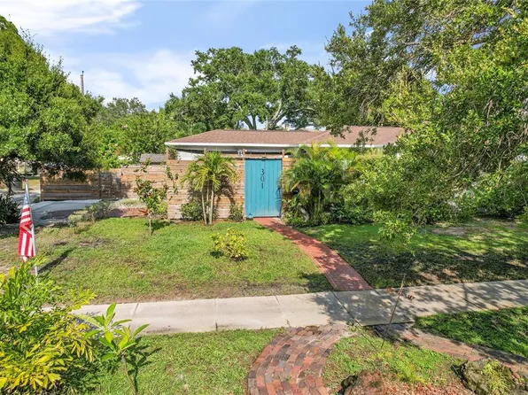 301 72nd St N, Saint Petersburg, FL 33710