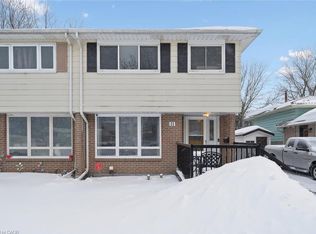 11 Ingleside Dr, Kitchener, ON N2M 2G7