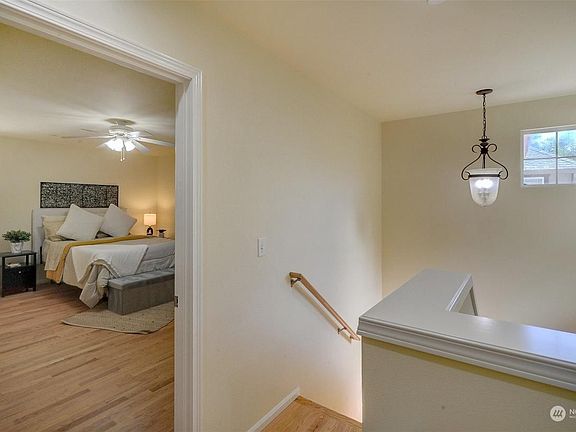 2nd image of 10773 221st Ln NE #20
