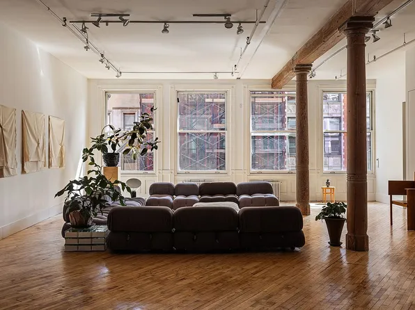 515 Broadway APT 4B, New York, NY 10012