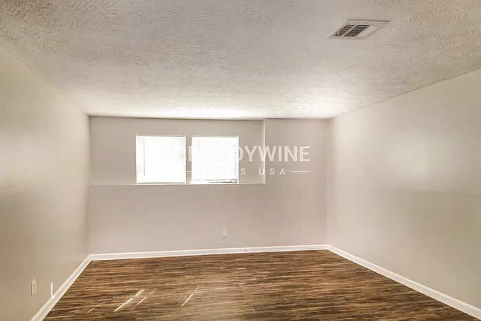 2037 Mallard Way — Photo 15