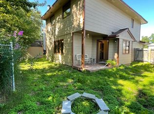 17330 Beaujolais Cir, Eagle River, AK 99577