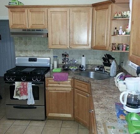 4th image of 550 S Clinton St