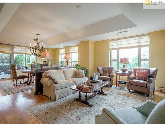 The high ceiling in this open floor plan creates a refreshingly spacious feeling.