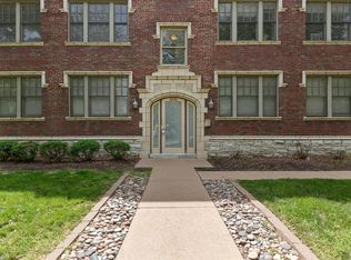 4220 McPherson Ave APT 301, Saint Louis, MO