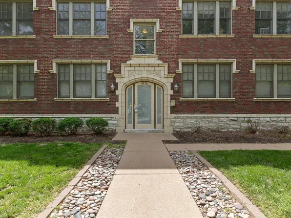 4220 McPherson Ave APT 301, Saint Louis, MO 63108