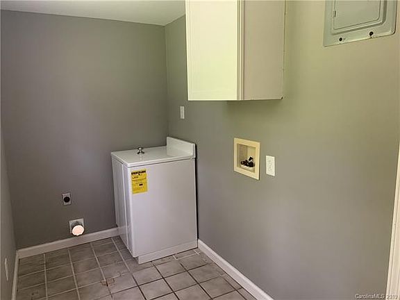 5th image of 3018 & 3020 Church St