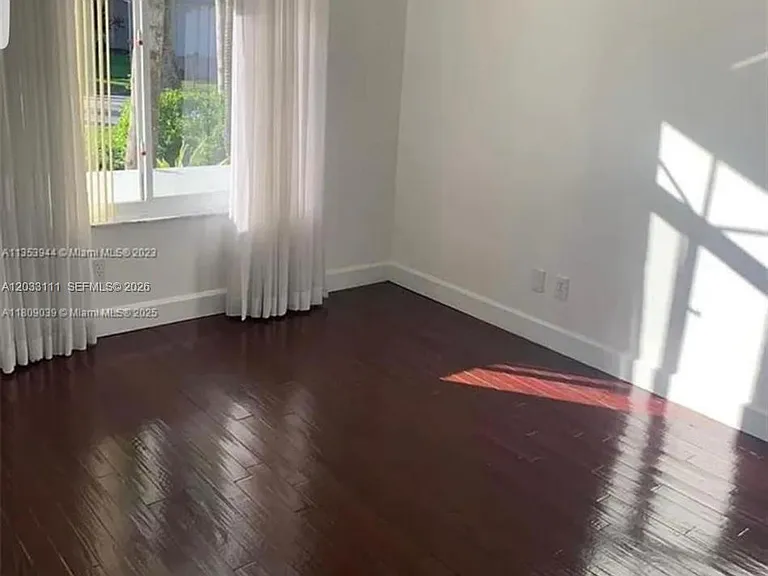 28 NW 108th Way — Photo 13