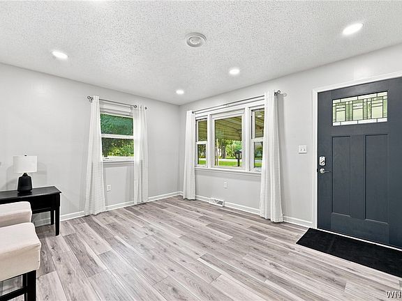 4th image of 5543 Mapleton Rd