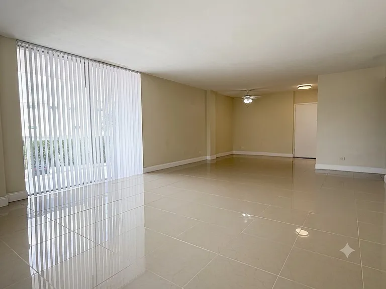 2800 N Flagler Dr #211-1 — Photo 6