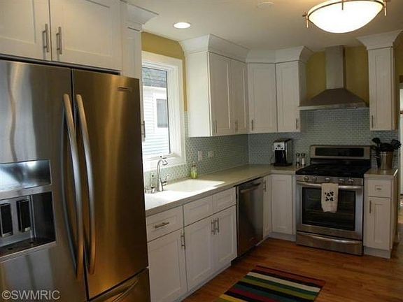 4th image of 50543 W Lakeshore Dr