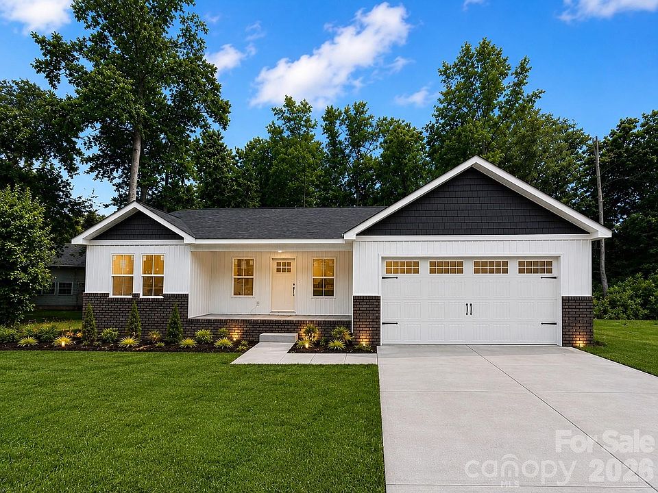 1st image of 1401 Gentry Pl