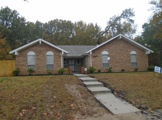 4895 Whitworth Rd, Memphis, TN 38116