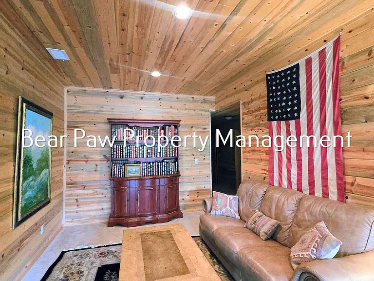 24847 Richmond Hill Rd — Photo 17