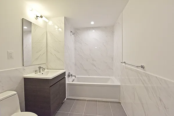 Rented by R New York | media 5