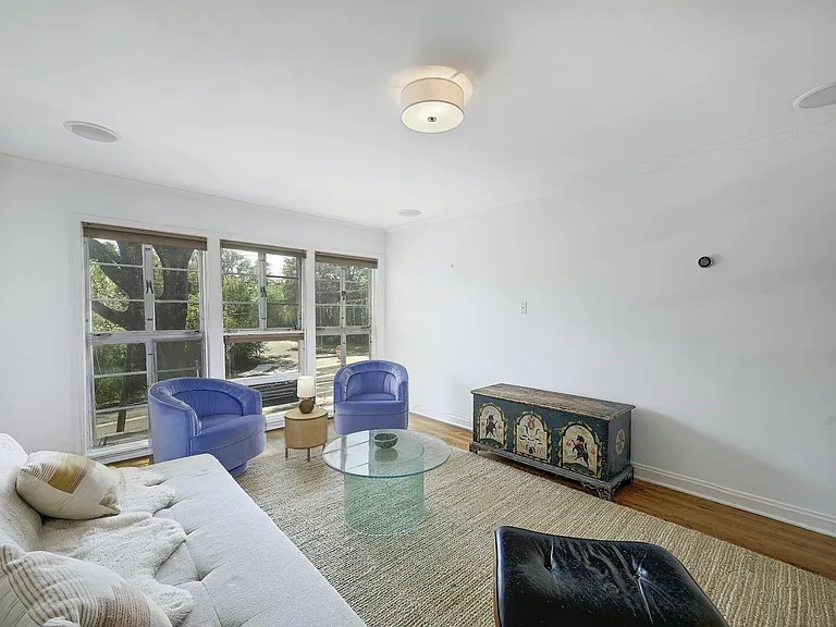 3416 Enfield Rd #B — Photo 7
