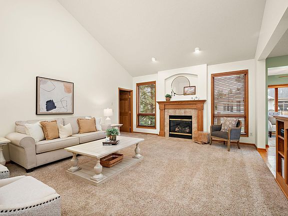 4th image of 11466 Preserve Ln N