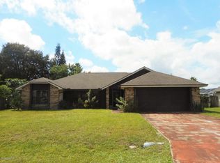 1368 Hegira St NW, Palm Bay, FL 32907
