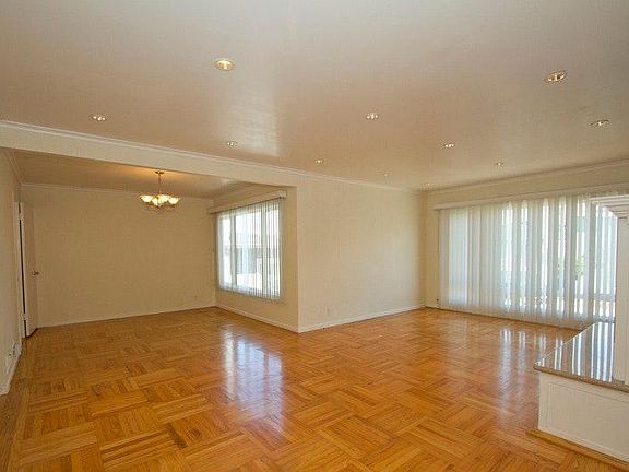 4th image of 230 Westridge Ave
