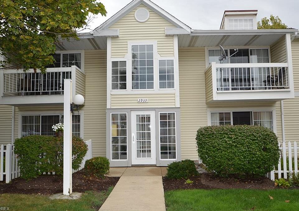 1st image of 2939 Bay Dr #G6