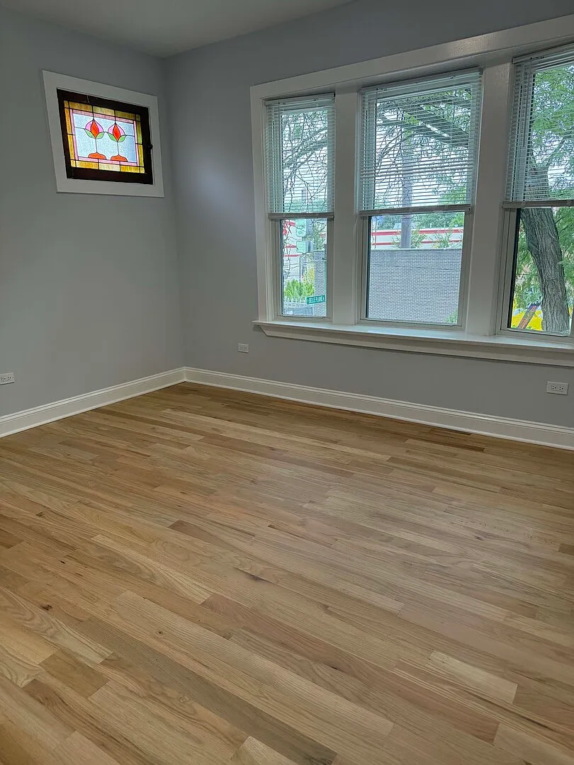 3 bed, 1019 sqft, $2,800 — Photo 3