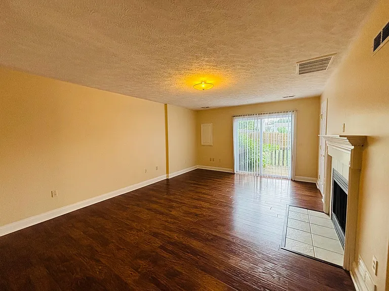 120 Willow Oak Dr — Photo 5