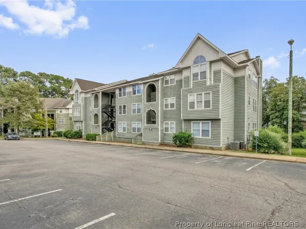 946 Stewarts Creek Dr APT 8, Fayetteville, NC 28314