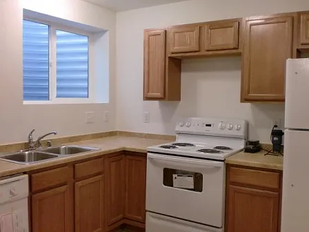 607 Defoe - E — Photo 2