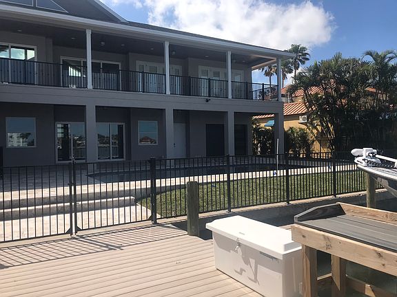 2nd image of 781 Bay Esplanade