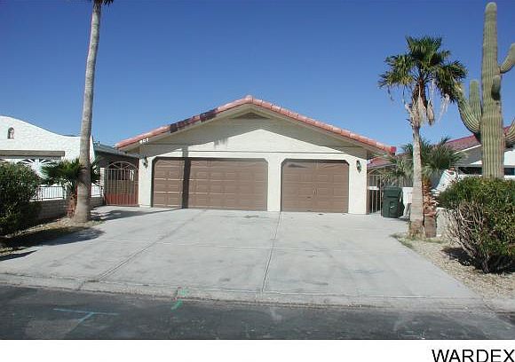 1st image of 807 Riverfront Dr