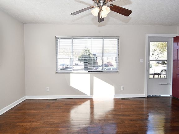 4th image of 1707 S Drexel Ave