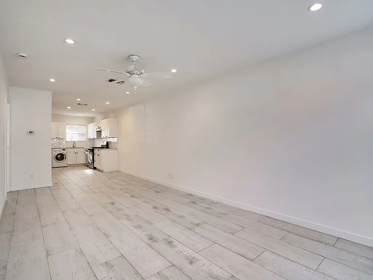1208 Shelley Ave — Photo 5
