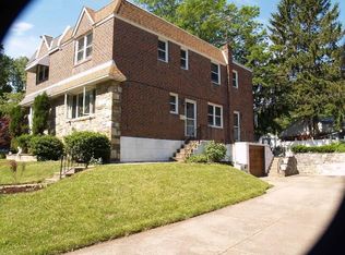 8402 Large St, Philadelphia, PA 19152