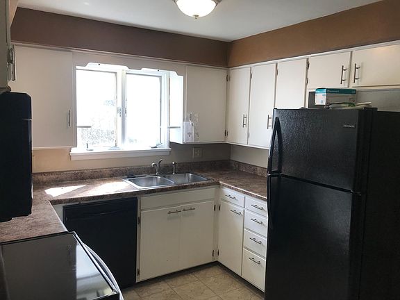 3rd image of 816 Washington Ave