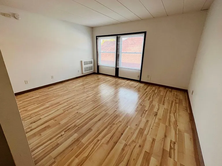 2427 Blaisdell Ave — Photo 5