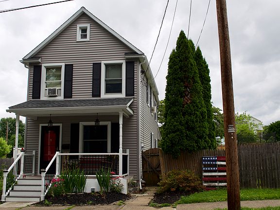3rd image of 71 Bachman St