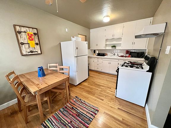 3rd image of 509 Montclaire Dr NE #A