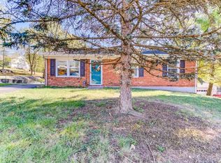 818 N Mill Rd, Salem, VA 24153