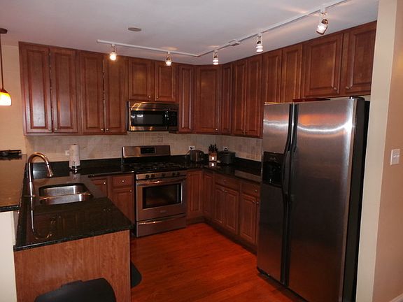 3rd image of 17111 Central Park Ave
