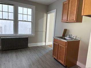 128 Grand St #1, Middletown, CT 06457