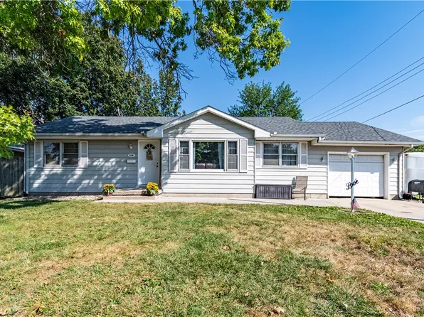 514 Cahill St, Arthur, IL 61911