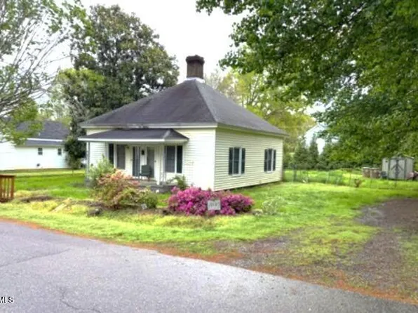702 Mill St, Wake Forest, NC 27587