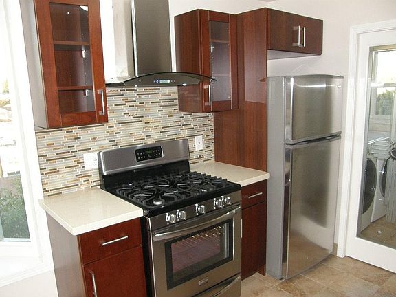 2nd image of 2311 Ivy Dr
