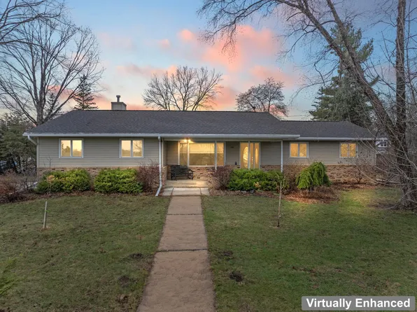 790 Warren Ave, Zumbrota, MN 55992