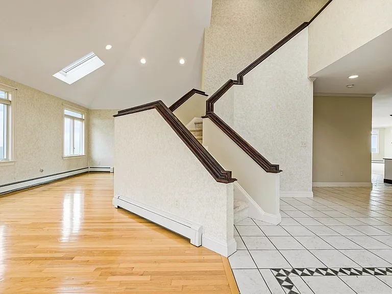 42 Oak Bluff Cir — Photo 11