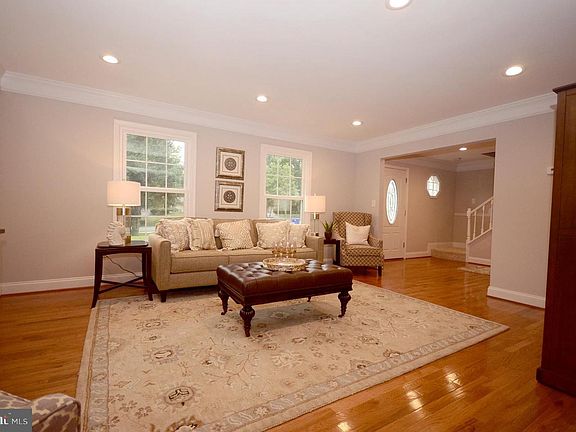 3rd image of 18916 Heritage Hills Dr