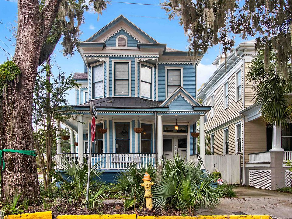 1800 Victorian Beauty with Wrap=-aroud Porch and Screened Porch in Back.