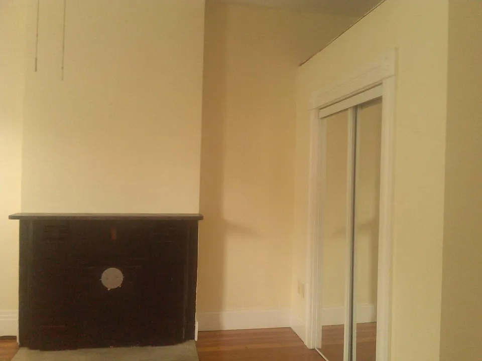 Building Photo 3